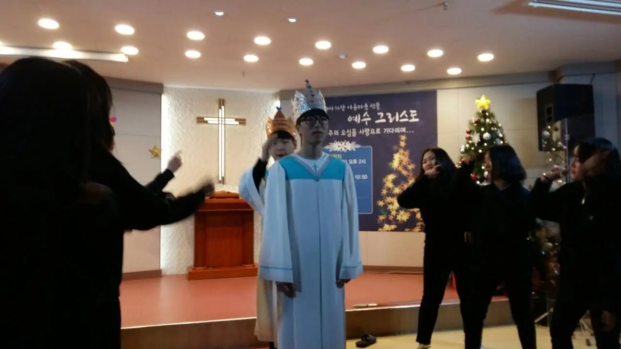 WkJkRr1.jpg