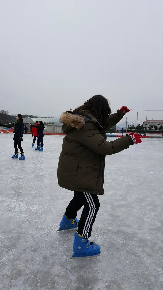2618394656B5BF17332EBA