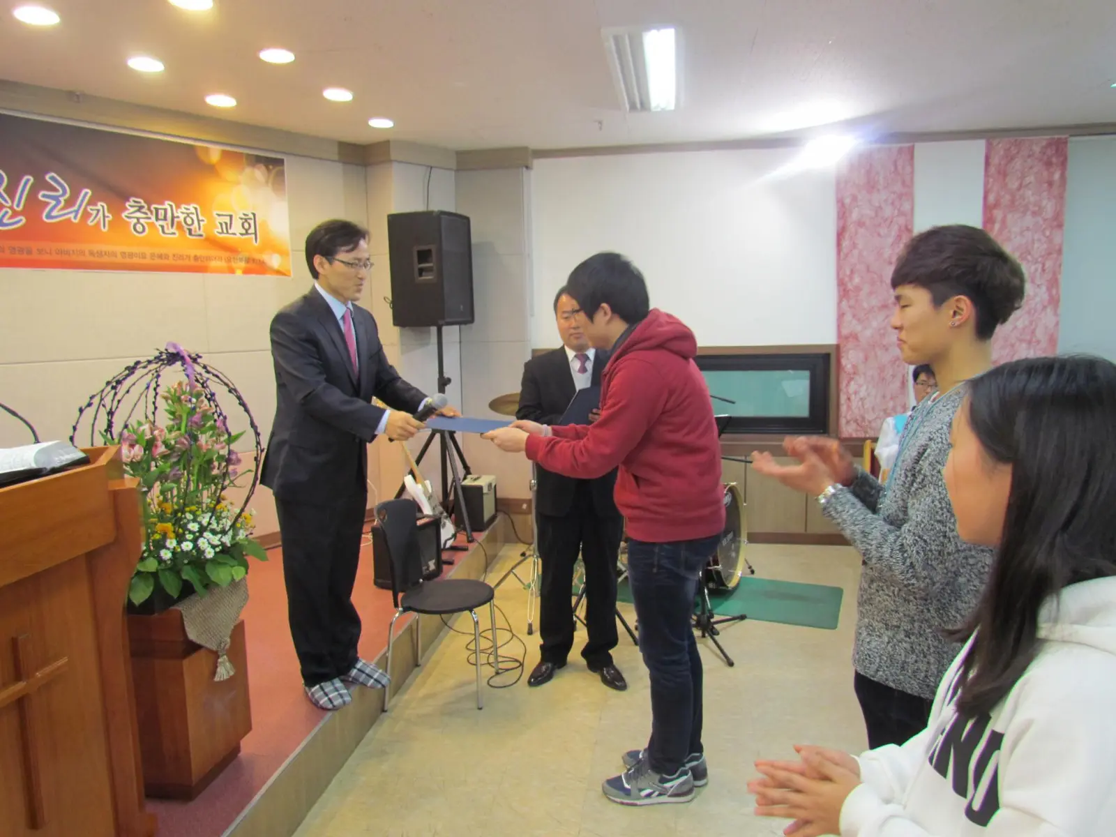 b452ff230c018.jpg