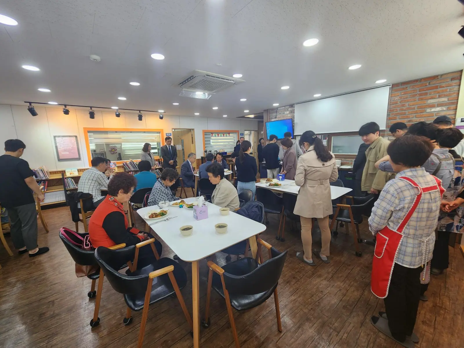 030cd4080e6b6.jpg